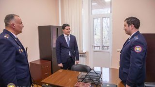 Վերանորոգվել է Ստեփանավանի քննչական բաժնին հատկացված նոր վարչական շենքը․ բացման արարողությանը ներկա է գտնվել ՀՀ ՔԿ նախագահ Արգիշտի Քյարամյանը (տեսանյութ, լուսանկարներ)